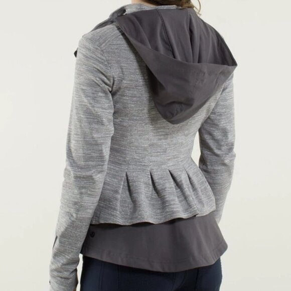 LULULEMON BUST A MOVE JACKET PEPLUM REMOVABLE HOOD DOUBLE ZIPPER STRETCH sz S - Picture 1 of 12